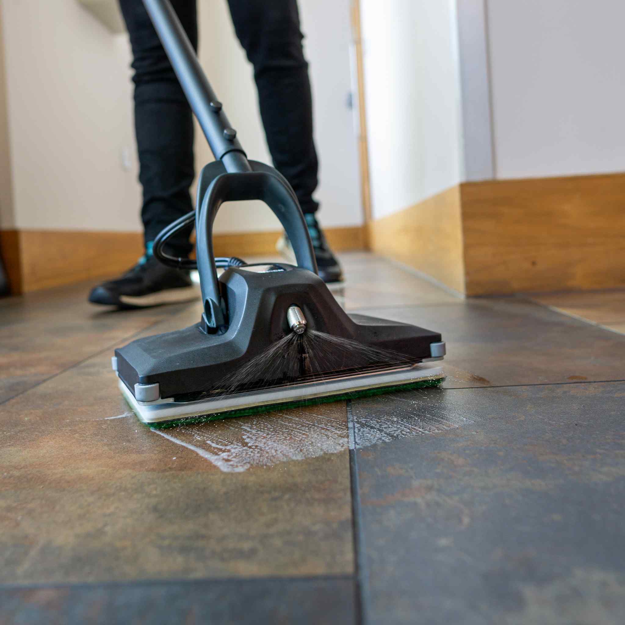 SHOCK Floor Scrubber Cleaning Machine